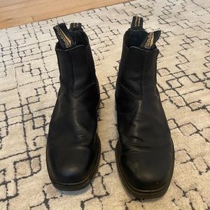 Blundstone Men’s Dress Chelsea Boots